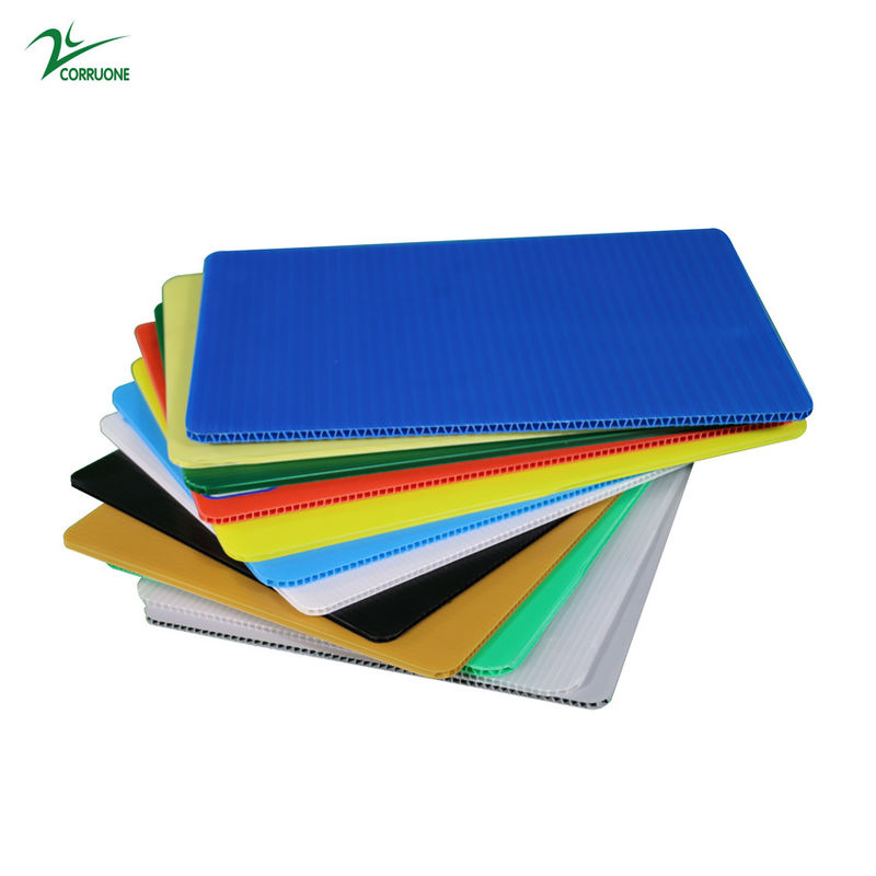 Sunproof arde - a folha ondulada A4 Coroplast do HDPE retardador cobre 4x8