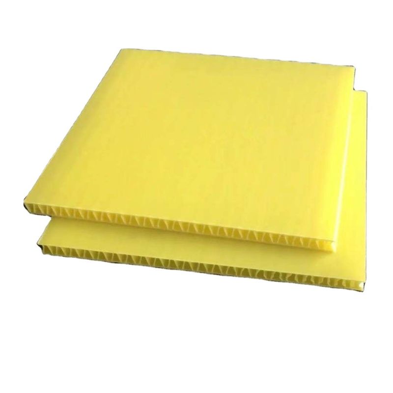 Sunproof arde - a folha ondulada A4 Coroplast do HDPE retardador cobre 4x8